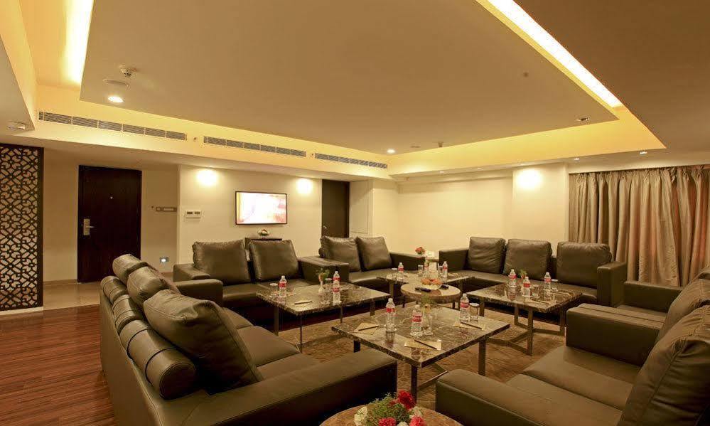 Vijayawāda Goutham Grand Hotel - Tenali المظهر الخارجي الصورة